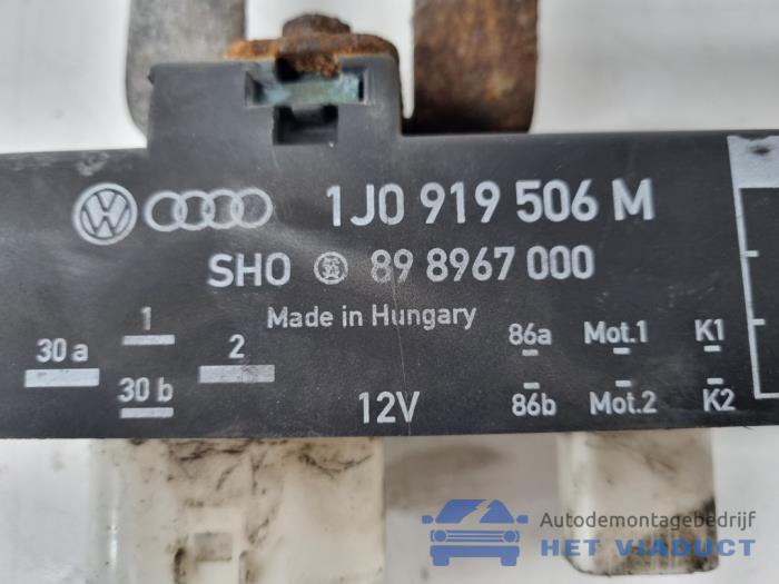 Koeling Module van een Volkswagen Polo IV (9N1/2/3) 1.4 TDI 80 2007