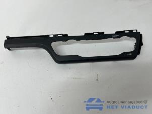 Gebruikte Dashboard deel Kia Niro I (DE) E-Niro 64 kWh Prijs € 30,00 Margeregeling aangeboden door Het Viaduct