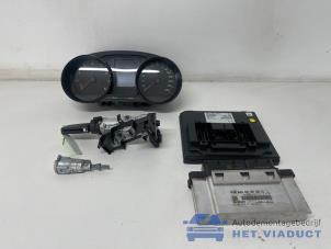 Gebruikte Contactslot + computer Volkswagen Polo V (6R) 1.0 12V BlueMotion Technology Prijs € 300,00 Margeregeling aangeboden door Het Viaduct