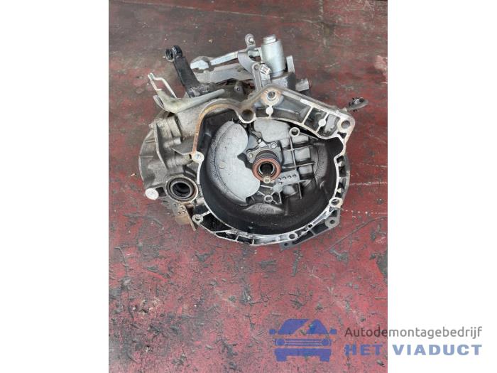 Gebruikte Versnellingsbak Opel Corsa D 1.3 CDTi 16V ecoFLEX Prijs € 650,00 Margeregeling aangeboden door Het Viaduct