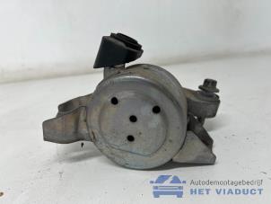 Gebruikte Motorsteun Opel Corsa D 1.3 CDTi 16V ecoFLEX Prijs € 20,00 Margeregeling aangeboden door Het Viaduct