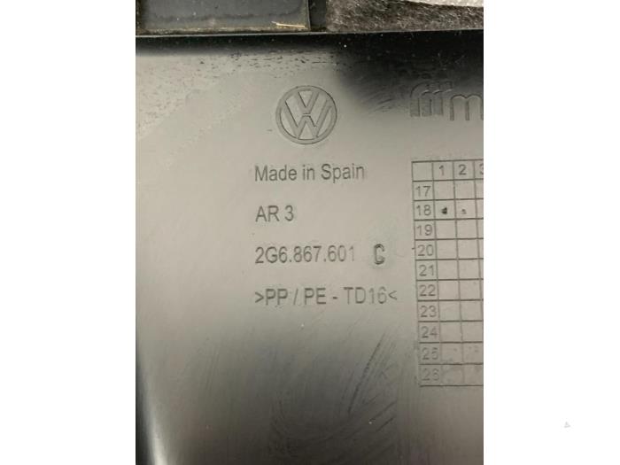 Bekleding Achterklep van een Volkswagen Polo VI (AW1) 1.0 TSI 12V 2018
