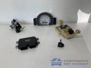 Gebruikte Contactslot + computer Suzuki Splash 1.0 12V Prijs € 200,00 Margeregeling aangeboden door Het Viaduct