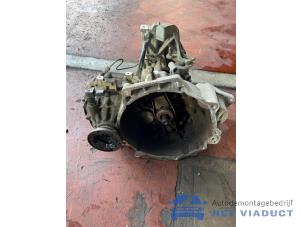 Gebruikte Versnellingsbak Volkswagen New Beetle (1Y7) 1.6 Prijs € 425,00 Margeregeling aangeboden door Het Viaduct