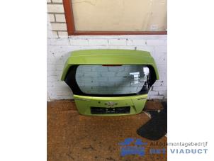 Gebruikte Achterklep Chevrolet Spark (M300) 1.0 16V Prijs € 100,00 Margeregeling aangeboden door Het Viaduct