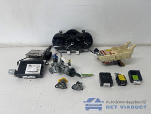 Gebruikte Contactslot + computer Kia Picanto (TA) 1.0 12V Prijs € 250,00 Margeregeling aangeboden door Het Viaduct