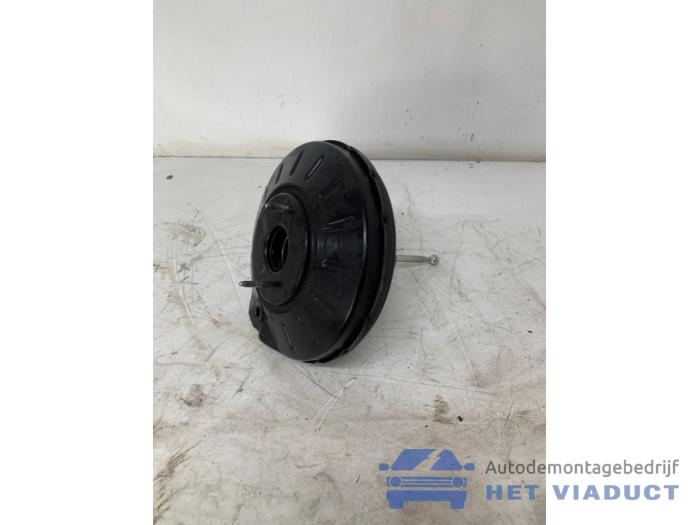 Gebruikte Rembekrachtiger Audi A1 (8X1/8XK) 1.4 TDI Ultra 12V Prijs € 60,00 Margeregeling aangeboden door Het Viaduct