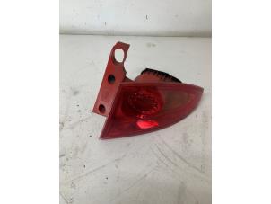 Gebruikte Achterlicht rechts Seat Leon (1P1) 1.2 TSI Prijs € 50,00 Margeregeling aangeboden door Het Viaduct