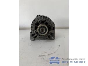 Gebruikte Dynamo Renault Captur (2R) 0.9 Energy TCE 12V Prijs € 80,00 Margeregeling aangeboden door Het Viaduct