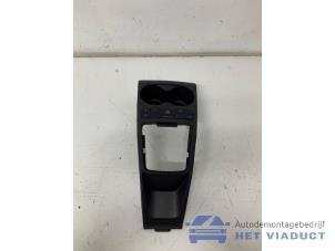 Gebruikte Bekerhouder Seat Ibiza ST (6J8) 1.2 12V Prijs € 40,00 Margeregeling aangeboden door Het Viaduct