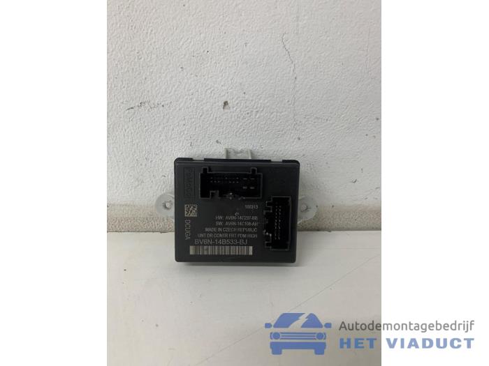 Gebruikte Central electronic module Ford Focus 3 Wagon 1.0 Ti-VCT EcoBoost 12V 125 Prijs € 40,00 Margeregeling aangeboden door Het Viaduct