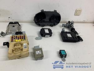 Gebruikte Contactslot + computer Kia Picanto (JA) 1.0 12V Prijs € 300,00 Margeregeling aangeboden door Het Viaduct