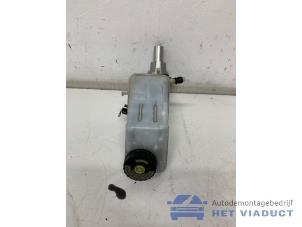 Gebruikte Hoofdremcilinder Opel Adam 1.2 16V Prijs € 50,00 Margeregeling aangeboden door Het Viaduct