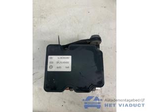 Gebruikte ABS Pomp Volkswagen Polo VI (AW1) 1.6 TDI 16V 95 Prijs € 120,00 Margeregeling aangeboden door Het Viaduct