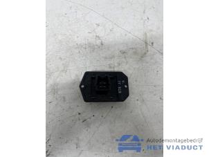 Gebruikte Kachel Weerstand Mitsubishi Space Star (A0) 1.0 12V Prijs € 25,00 Margeregeling aangeboden door Het Viaduct