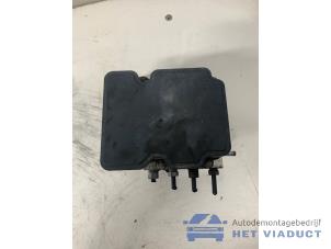 Gebruikte ABS Pomp Citroen Berlingo 1.6 BlueHDI 75 Prijs € 300,00 Margeregeling aangeboden door Het Viaduct