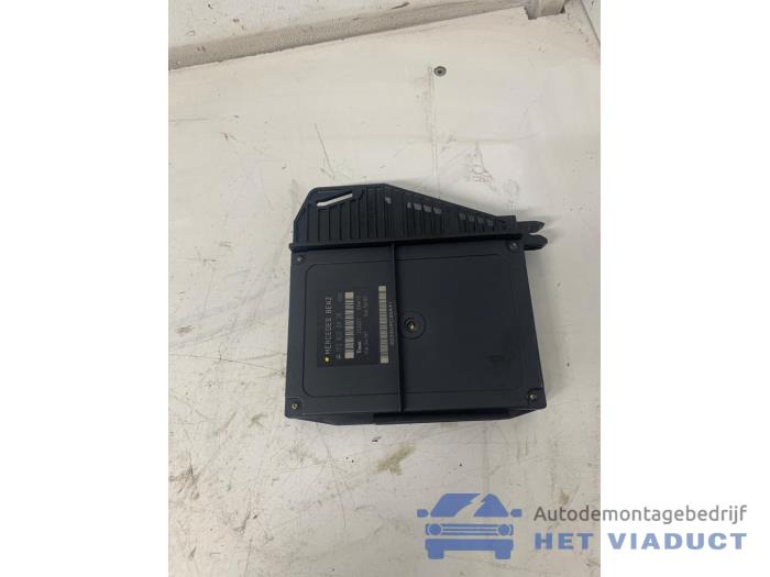 Gebruikte Cabriokap computer Mercedes SLK (R170) 2.0 200 16V Prijs € 170,00 Margeregeling aangeboden door Het Viaduct
