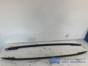 Gebruikte Dakdrager set Skoda Fabia III Combi (NJ5) 1.0 12V Greentech Prijs € 100,00 Margeregeling aangeboden door Het Viaduct