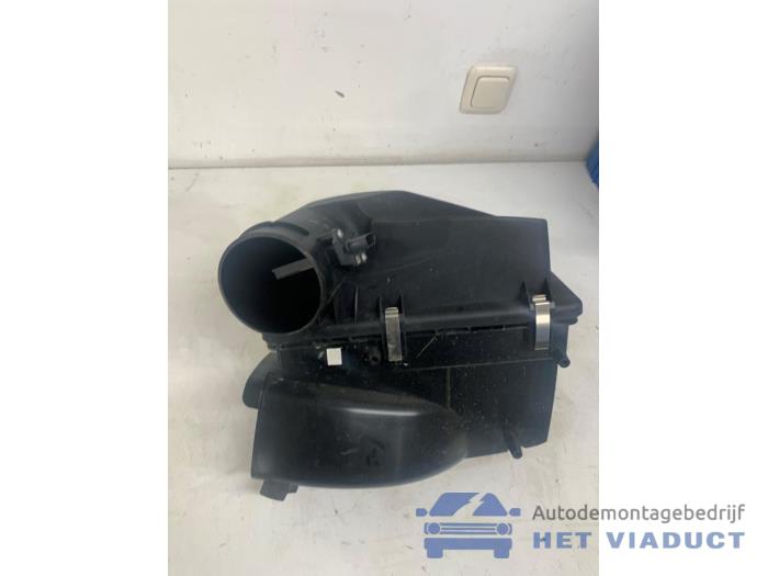 Gebruikte Luchtfilterhuis BMW 3 serie (G20) 330e 2.0 TwinPower Turbo 16V Prijs € 120,00 Margeregeling aangeboden door Het Viaduct