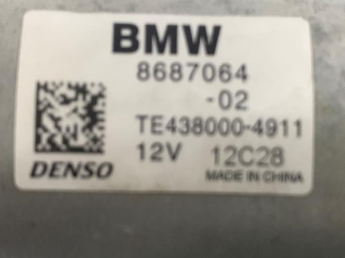 Startmotor van een BMW 3 serie (G20) 330e 2.0 TwinPower Turbo 16V 2020