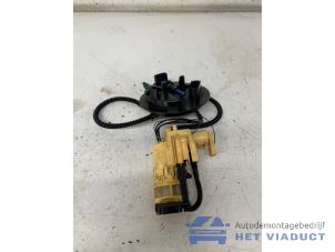 Gebruikte Benzinepomp Mercedes C Estate (S205) C-220 CDI BlueTEC, C-220 d 2.2 16V Prijs € 100,00 Margeregeling aangeboden door Het Viaduct