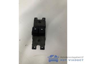 Gebruikte Schakelblok ruiten Hyundai i20 (GBB) 1.2i 16V Prijs € 30,00 Margeregeling aangeboden door Het Viaduct