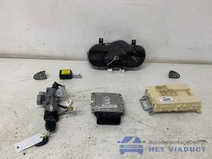 Gebruikte Contactslot + computer Kia Picanto (TA) 1.0 12V Prijs € 250,00 Margeregeling aangeboden door Het Viaduct