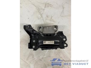 Gebruikte Versnellingsbak Steun Volkswagen Taigo 1.5 TSI 16V Prijs € 60,00 Margeregeling aangeboden door Het Viaduct