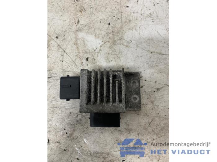 Gebruikte Koeling Module Renault Kadjar (RFEH) 1.5 Blue dCi Prijs € 50,00 Margeregeling aangeboden door Het Viaduct