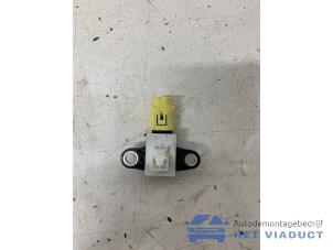 Gebruikte Airbag Sensor Renault Kadjar (RFEH) 1.5 Blue dCi Prijs € 20,00 Margeregeling aangeboden door Het Viaduct