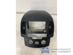 Gebruikte Luchtrooster Dashboard Hyundai i30 (FD) 1.6 CRDi 16V VGT HP Prijs € 90,00 Margeregeling aangeboden door Het Viaduct
