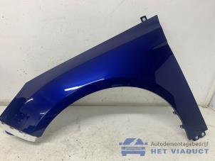 Gebruikte Scherm links-voor Ford Focus 3 Wagon 1.0 Ti-VCT EcoBoost 12V 125 Prijs € 250,00 Margeregeling aangeboden door Het Viaduct