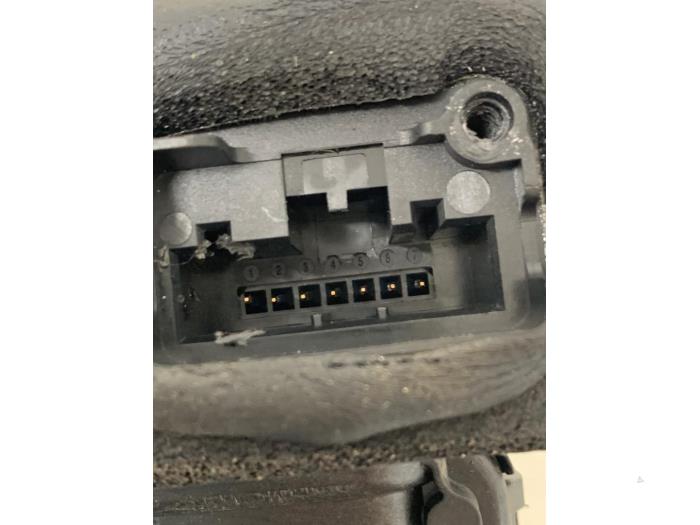 Portierslot Mechaniek 4Deurs rechts-voor van een Skoda Fabia III (NJ3) 1.4 TSI 16V R5 Edition 2018