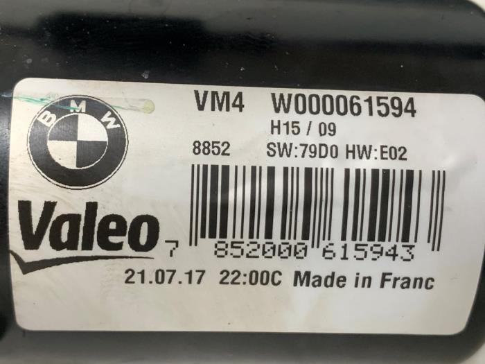 Ruitenwismotor+Mechaniek van een BMW 5 serie Touring (G31) 530d xDrive 3.0 TwinPower Turbo 24V 2019
