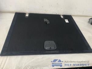 Gebruikte Vloerplaat bagageruimte BMW 5 serie Touring (G31) 530d xDrive 3.0 TwinPower Turbo 24V Prijs € 80,00 Margeregeling aangeboden door Het Viaduct