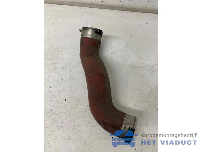 Gebruikte Intercooler Buis Mercedes E (W212) E-220 CDI 16V BlueEfficiency,BlueTEC Prijs € 50,00 Margeregeling aangeboden door Het Viaduct
