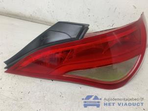 Gebruikte Achterlicht rechts Mercedes CLA Shooting Brake (117.9) 1.6 CLA-180 16V Prijs € 200,00 Margeregeling aangeboden door Het Viaduct