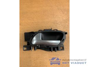 Gebruikte Deurgreep 4Deurs links-voor Peugeot 508 SW (8E/8U) 2.2 HDiF 16V GT Prijs € 25,00 Margeregeling aangeboden door Het Viaduct