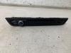 BMW 1 serie (F40) 118d 2.0 16V Radiobedienings paneel