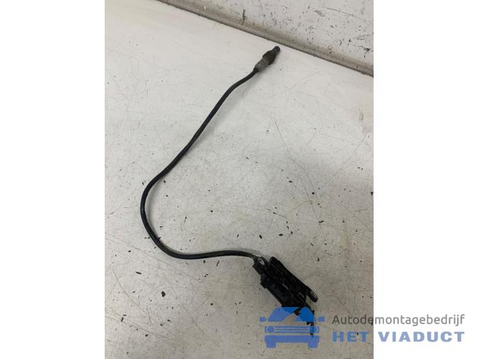 Gebruikte Nox sensor BMW 1 serie (F40) 118d 2.0 16V Prijs € 140,00 Margeregeling aangeboden door Het Viaduct