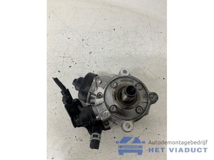 Gebruikte Brandstofpomp Mechanisch BMW 1 serie (F40) 118d 2.0 16V Prijs € 450,00 Margeregeling aangeboden door Het Viaduct
