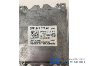 Gebruikte Xenon module Volkswagen Touran (5T1) 2.0 TDI 150 Prijs € 100,00 Margeregeling aangeboden door Het Viaduct