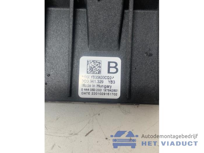 Gebruikte Adblue Computer Volkswagen Touran (5T1) 2.0 TDI 150 Prijs € 30,00 Margeregeling aangeboden door Het Viaduct