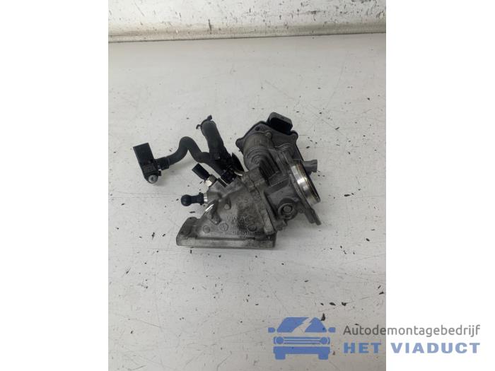 Gebruikte Gasklephuis Seat Leon ST (5FF) 1.6 TDI 16V Prijs € 65,00 Margeregeling aangeboden door Het Viaduct