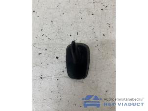 Gebruikte Antenne Volkswagen Touran (1T3) 1.4 16V TSI 140 Prijs € 20,00 Margeregeling aangeboden door Het Viaduct