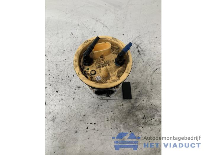 Gebruikte Tank element Pomp Skoda Fabia III (NJ3) 1.4 TDI 12V 90 Prijs € 75,00 Margeregeling aangeboden door Het Viaduct