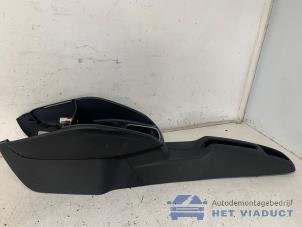 Gebruikte Middenconsoles Audi A1 Sportback (8XA/8XF) 1.0 TFSI Ultra 12V Prijs € 50,00 Margeregeling aangeboden door Het Viaduct