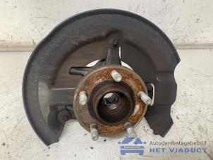 Gebruikte Fusee links-voor Ford Focus 3 Wagon 1.0 Ti-VCT EcoBoost 12V 125 Prijs € 50,00 Margeregeling aangeboden door Het Viaduct