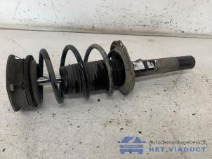 Gebruikte Mac Phersonpoot links-voor Skoda Octavia Combi (5EAC) 1.6 TDI Greenline 16V Prijs € 70,00 Margeregeling aangeboden door Het Viaduct