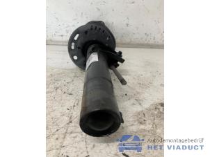 Gebruikte Mac Phersonpoot rechts-voor Volkswagen Scirocco (137/13AD) 1.4 TSI 122 16V Prijs € 80,00 Margeregeling aangeboden door Het Viaduct